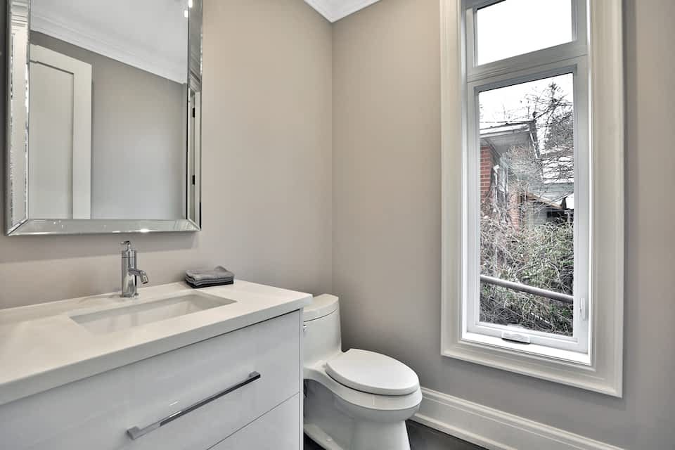 Bathroom renovation in Waterloo - view 1