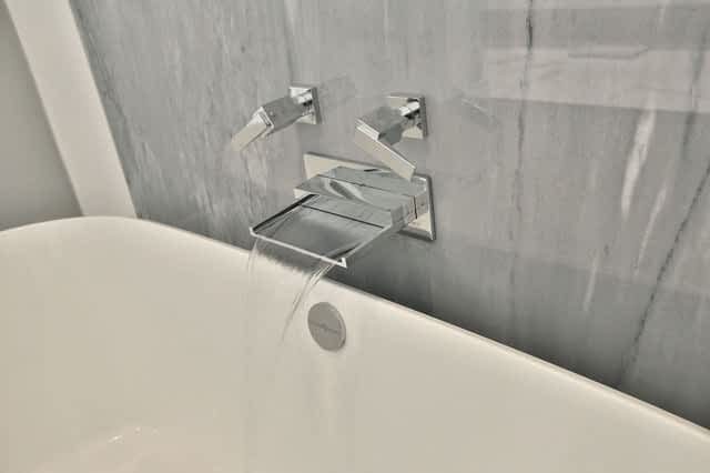 Bathroom renovation in Milton - view 4
